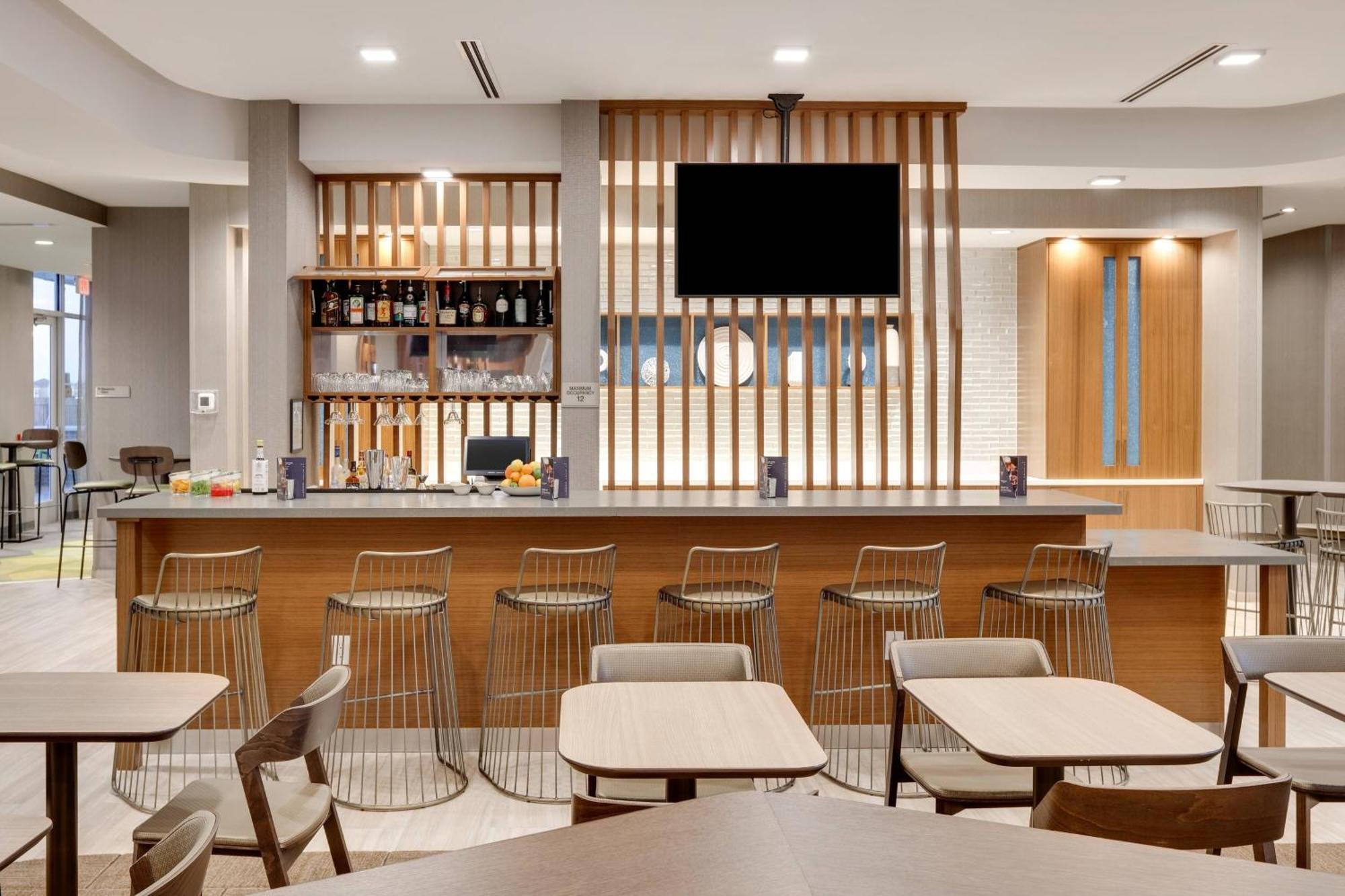 Springhill Suites By Marriott Dallas Мансфийлд Екстериор снимка