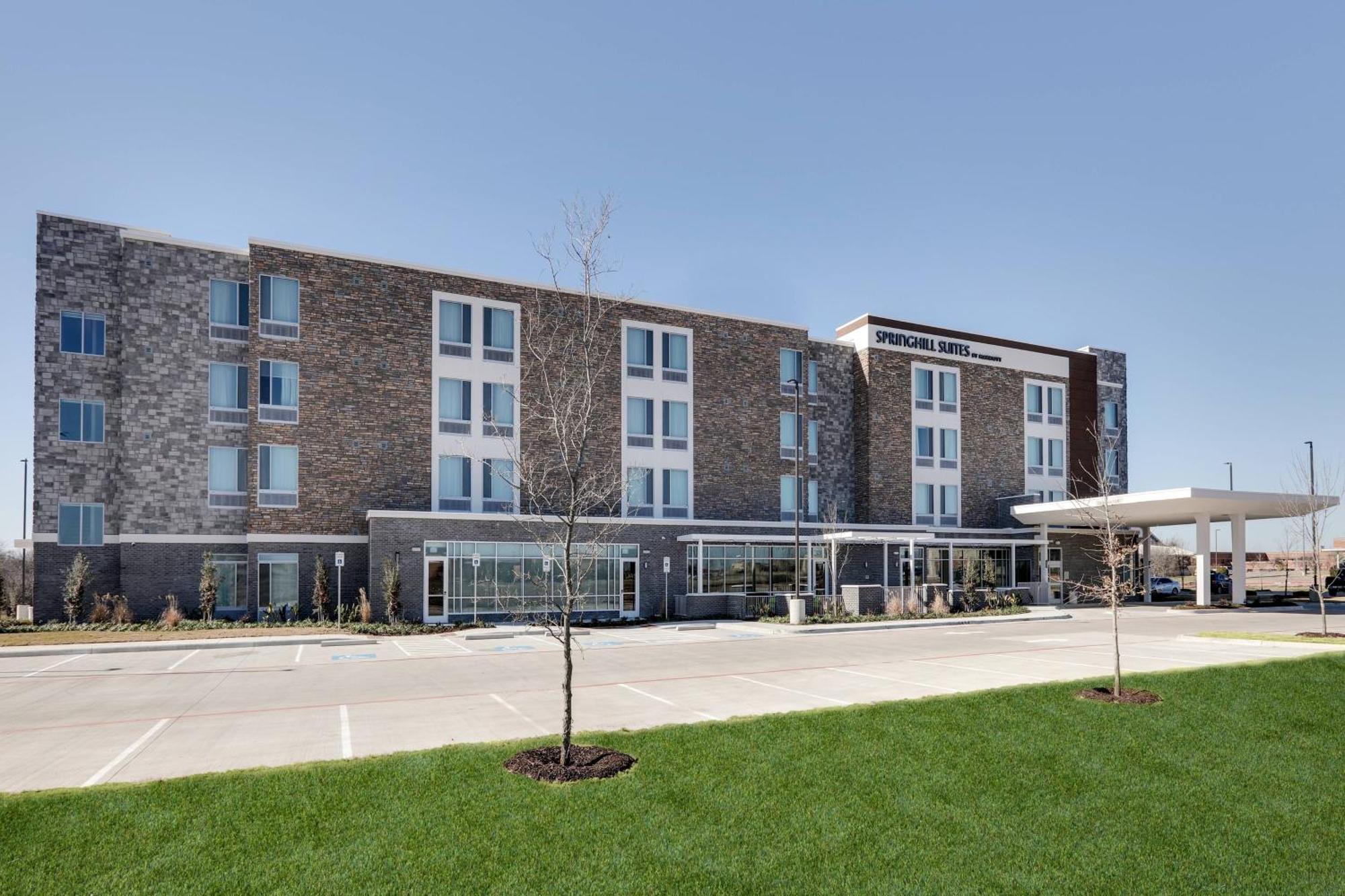Springhill Suites By Marriott Dallas Мансфийлд Екстериор снимка